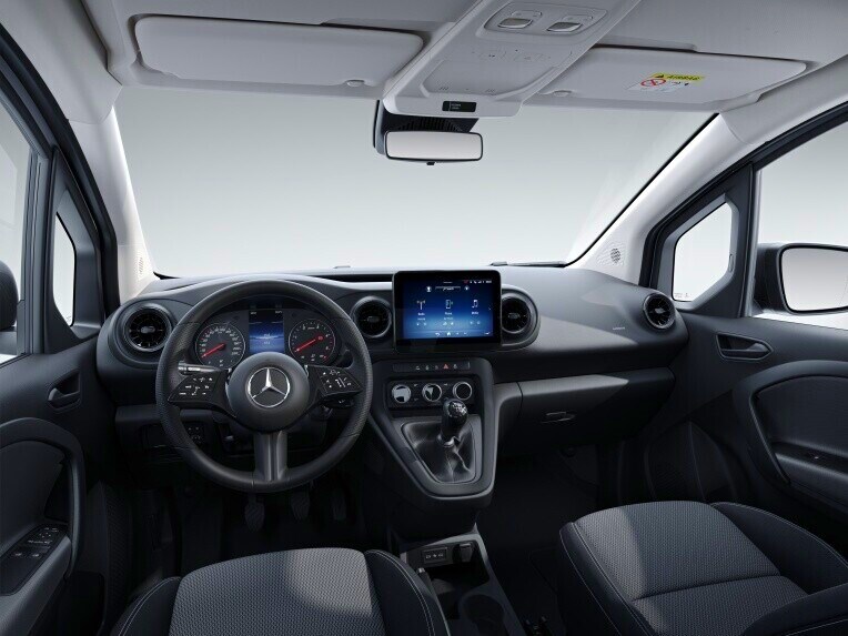Der Mercedes-Benz Citan Tourer in der Ausstattungslinie BASE.