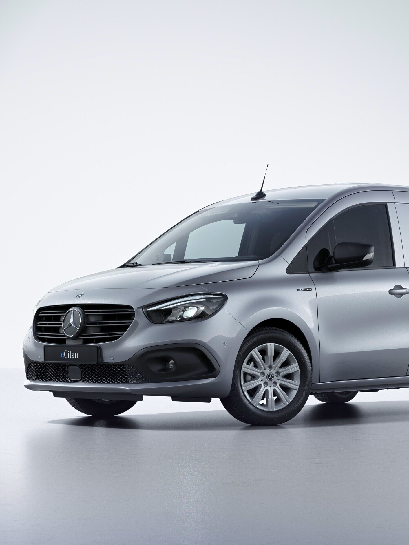 Intelligente Konnektivität dank Digitaler Extras im Mercedes-Benz eCitan Kastenwagen.