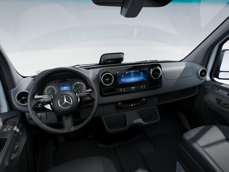 Die Fahrerkabine des Mercedes-Benz eSprinter Fahrgestells in der Ausstattungslinie BASE.