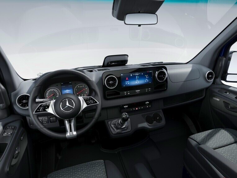 Das Fahrerhaus des Mercedes-Benz Sprinter Pritschenfahrzeugs in der Ausstattungslinie PRO.