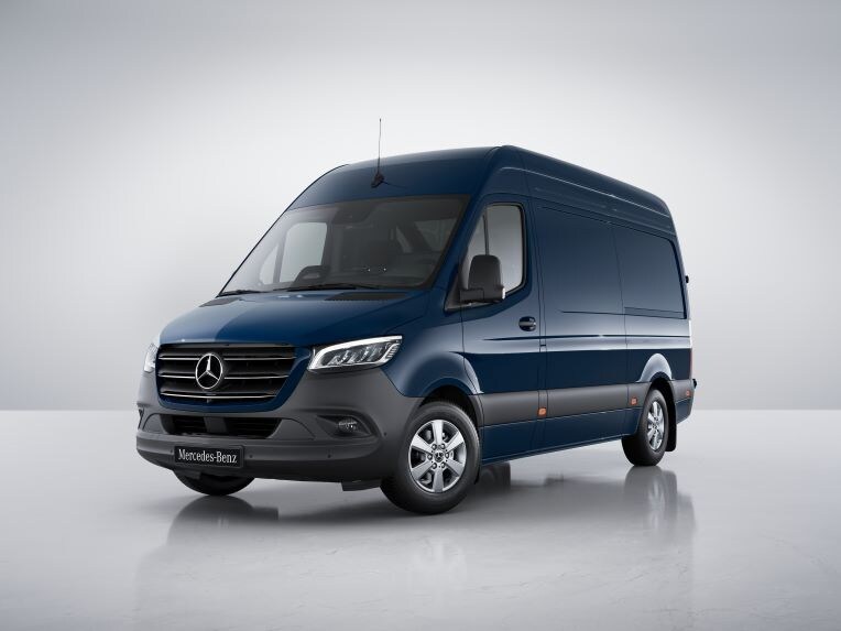 Mercedes-Benz Sprinter Kastenwagen in Dunkelblau