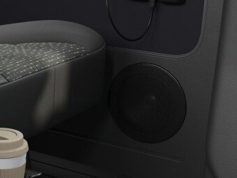 Das 2-Wege-Lautsprechersystem im Fahrgastraum des Mercedes-Benz Sprinter Tourer.