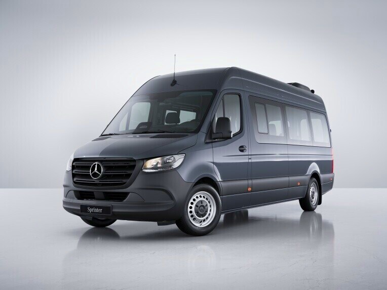 Der Mercedes-Benz Sprinter Tourer in der Ausstattungslinie BASE.