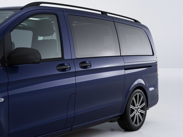 Die Schiebetür links für den Mercedes-Benz Vito Tourer.