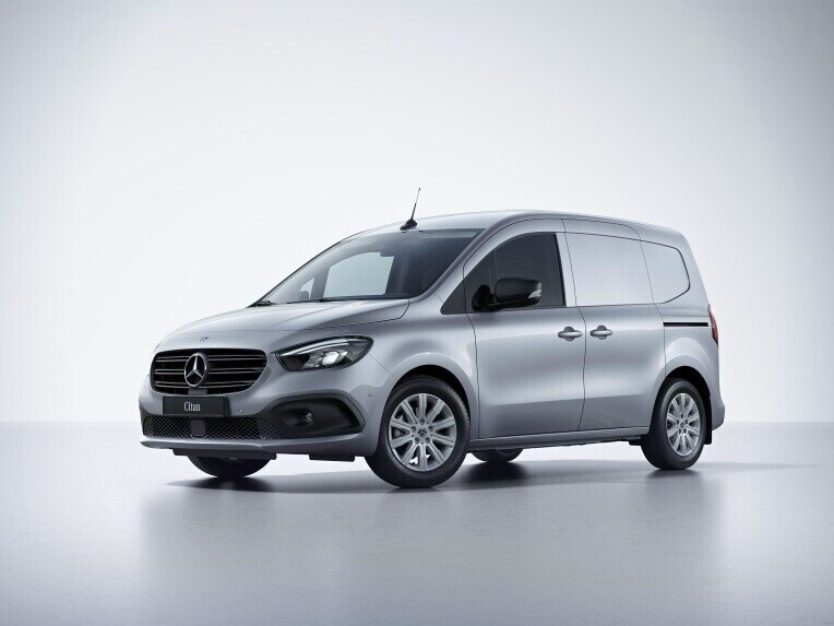 Der Mercedes-Benz Citan Kastenwagen: bis zu 2.550 kg zGG und 1.500 kg Anhängelast.