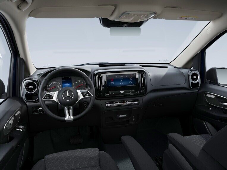 Das Cockpit aus der Fahrerperspektive mit der Line SELECT im Vito Mixto von Mercedes-Benz.