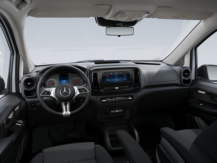 Das Cockpit aus der Fahrerperspektive mit der Line PRO im Vito Kastenwagen.