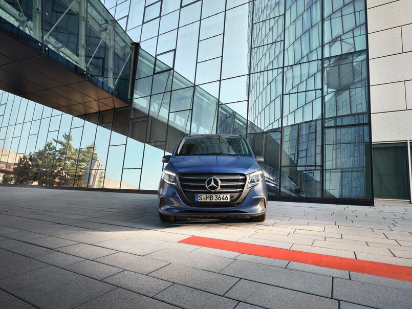 Die Front des Mercedes-Benz Vito Tourer.