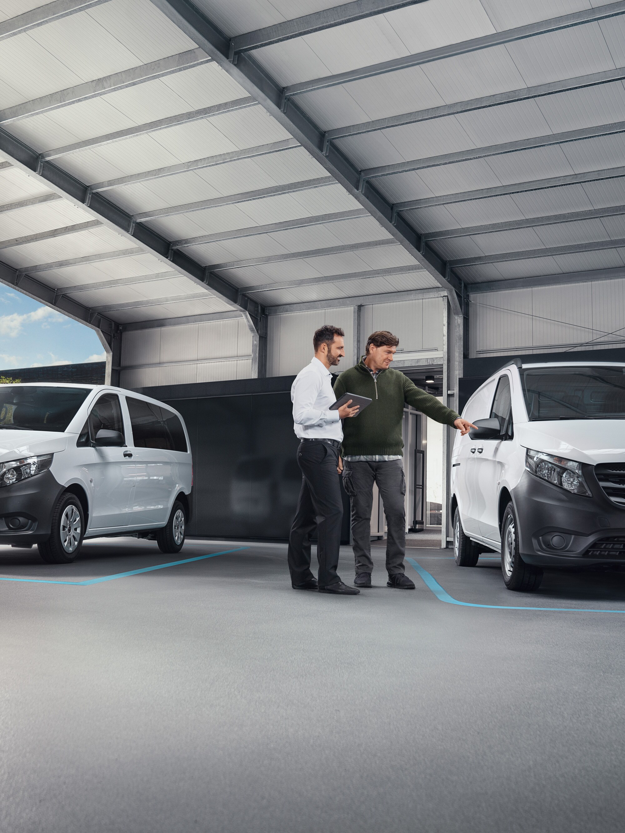 Mercedes-Benz Kundenannahme mit Fahrzeugannahme für individuelle Mobilität durch persönlichen Service vor Ort.