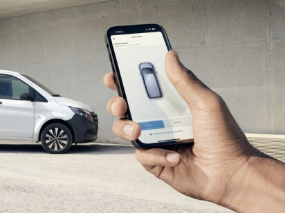 Die Ansicht der Digitalen Extras von Mercedes-Benz zum Themenfeld Remote auf einem Smartphone.