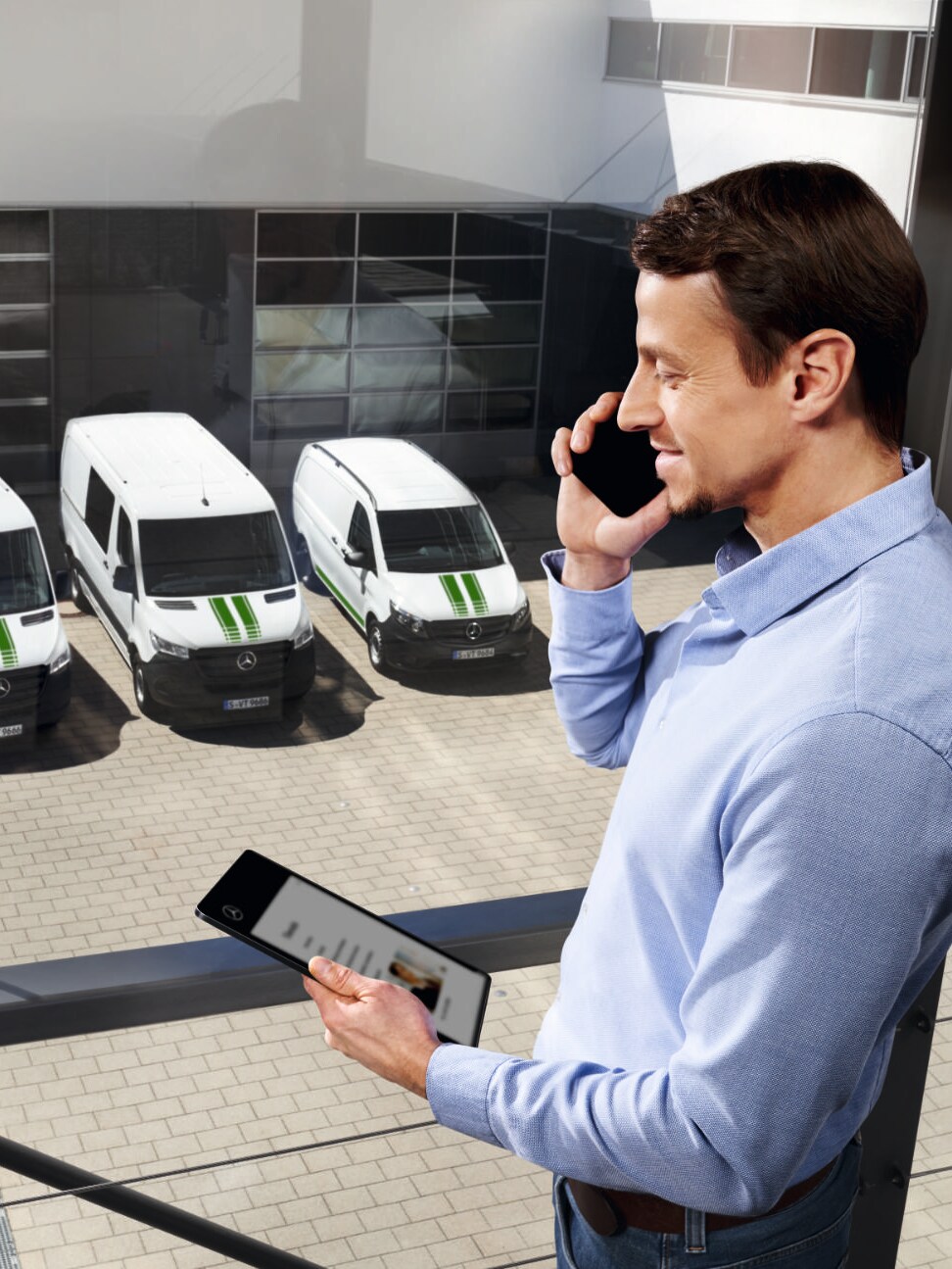 Die Funktion Wartungsmanagement von Mercedes-Benz auf einem Smartphone.