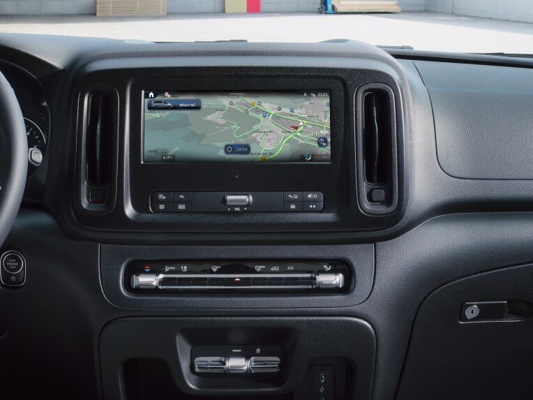 Das Digitale Extra Verkehrsbeschränkungen im MBUX Multimediasystem des Mercedes-Benz Vito.