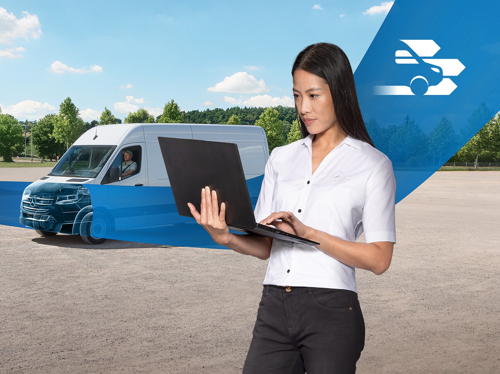 Frau mit Laptop vor einem Van. Ein Band läuft durch das Bild und die Motorhaube als Symbol für die Mercedes-Benz Diagnose.